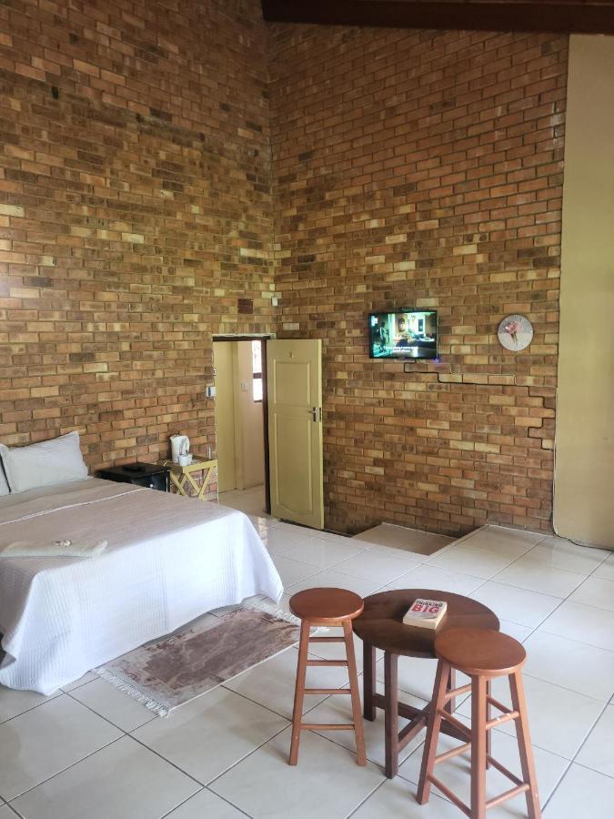 Albatrossways Lodge Сандтон Екстер'єр фото